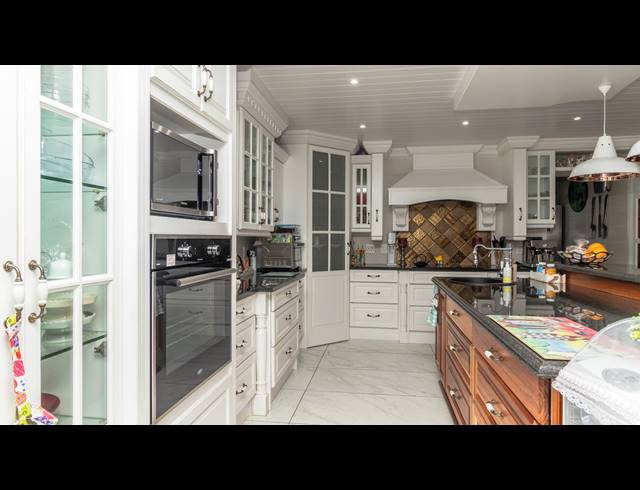 4 BEDROOM HOUSE FOR SALE IN MONTE CHRISTO